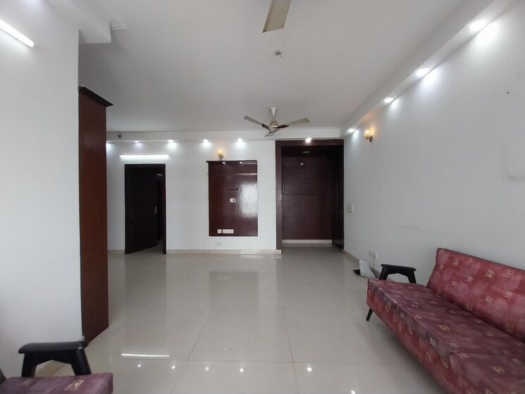 Room, purvanchal-royal-park 3 Bedroom 1725 Sq.Ft. Apartment In Sector 137 Noida 9774069