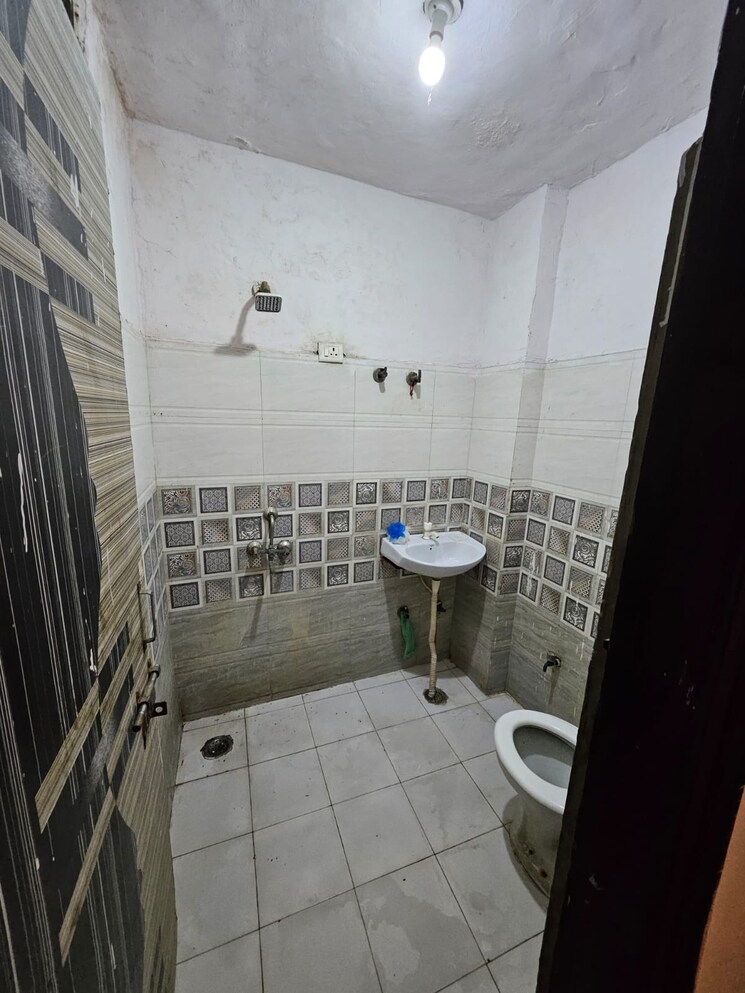 Cover Image, aashiyana-sai-home 2 Bedroom 750 Sq.Ft. Builder Floor In Sector 70 Noida 9774107