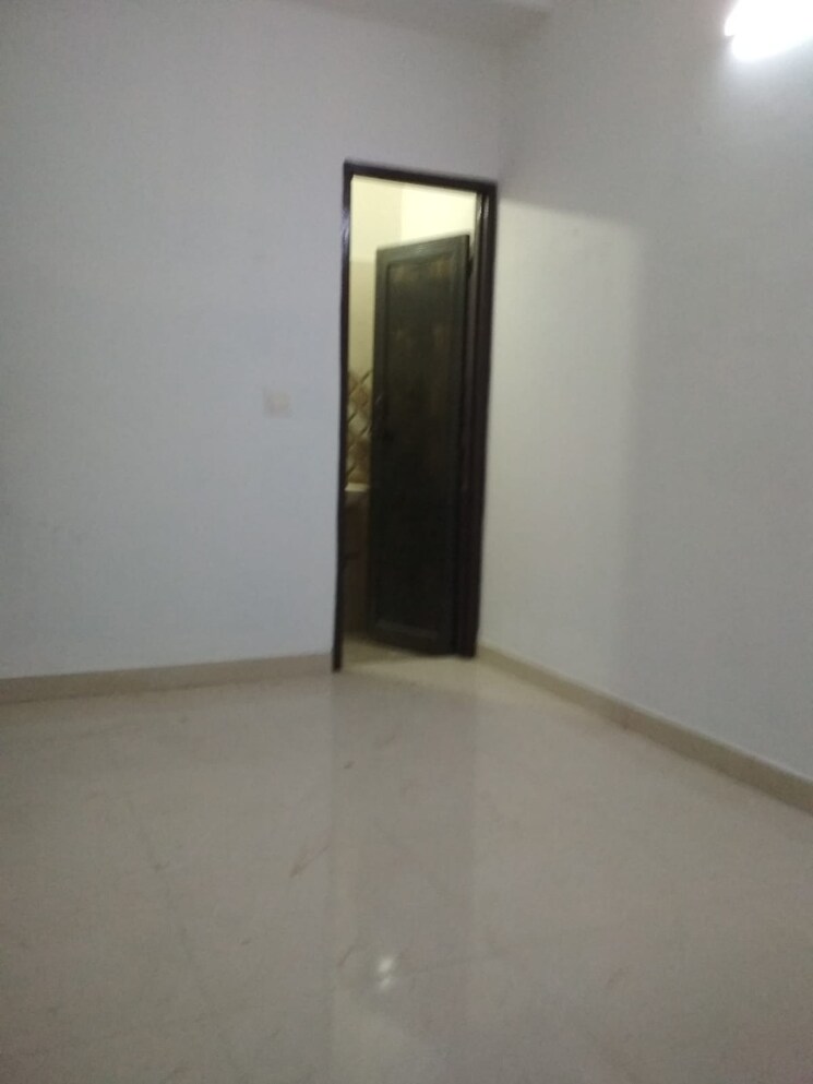 Room, neb sarai 1 Bedroom 450 Sq.Ft. Builder Floor In Neb Sarai Delhi 9774122