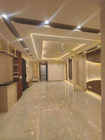 4 BHK Independent House For Rent in Saket