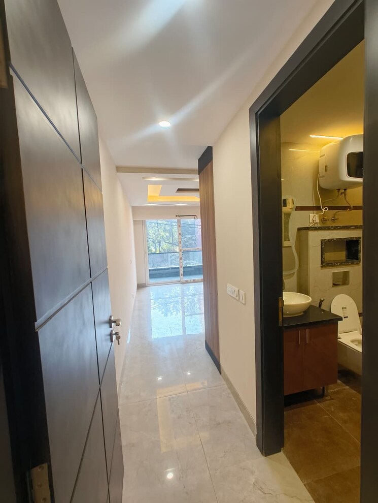 undefined, saket 4 Bedroom 2200 Sq.Ft. Independent House In Saket Delhi 9774129