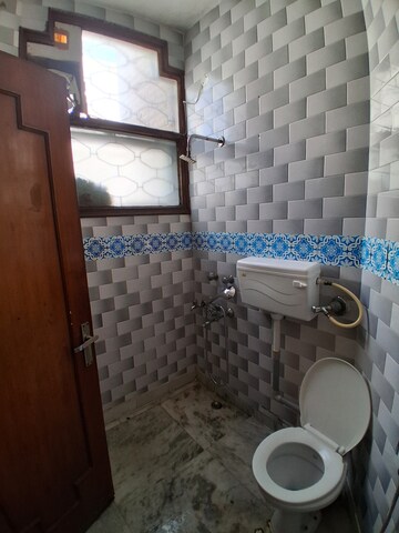 Master Bedroom in 1 BHK Builder Floor at Rajouri Garden – for Rent