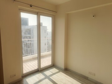 Room in 4 BHK Apartment at CHD Avenue 71, Sector 71 – for Rent