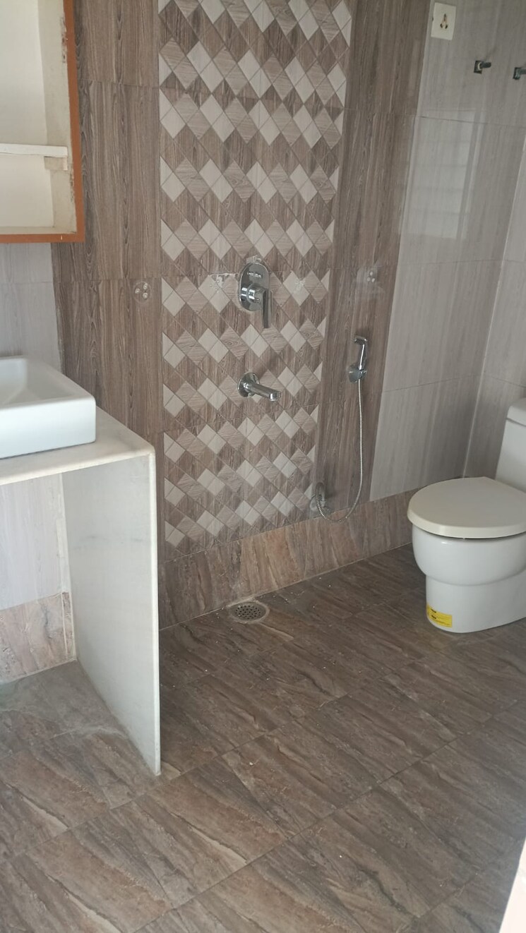 Bathroom, bariatu 3 Bedroom 2300 Sq.Ft. Apartment In Bariatu Ranchi 9774185