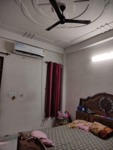 Bedroom in 2 BHK Villa at Gomti Nagar – for Rent