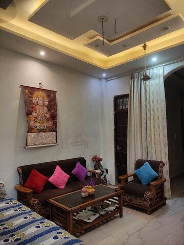 Living Room in 2 BHK Villa at Gomti Nagar – for Rent