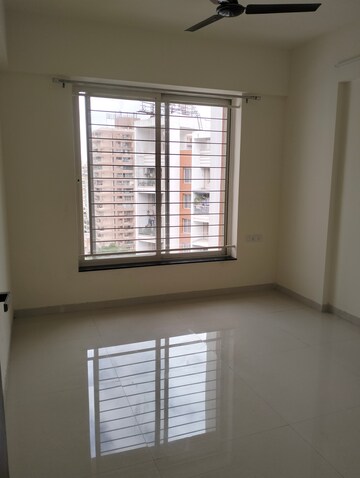 Room in 2 BHK Apartment at Pharande Felicity Cluster A, Ravet – for Rent
