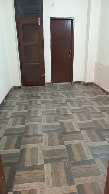 Room in 2 BHK Builder Floor at Mayfield Garden – for Rent