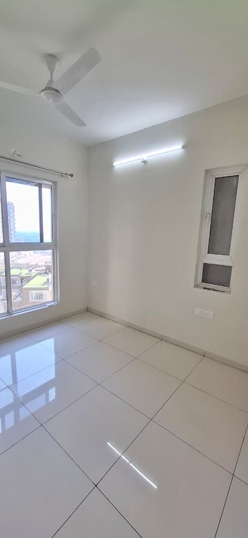 Room in 2 BHK Apartment at Godrej Boulevard, Manjari – for Sale