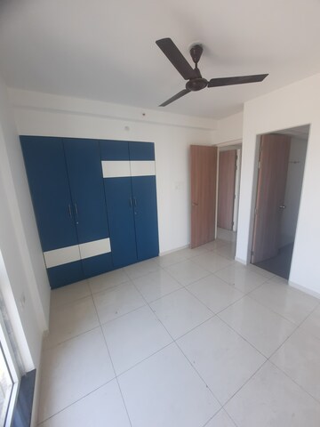 1.5 BHK Apartment For Rent in Godrej Emerald, Ghodbunder Road