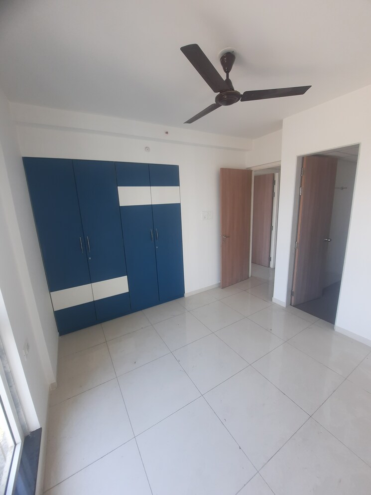 Cover Image, godrej-emerald 1.5 Bedroom 525 Sq.Ft. Apartment In Ghodbunder Road Thane 9774302