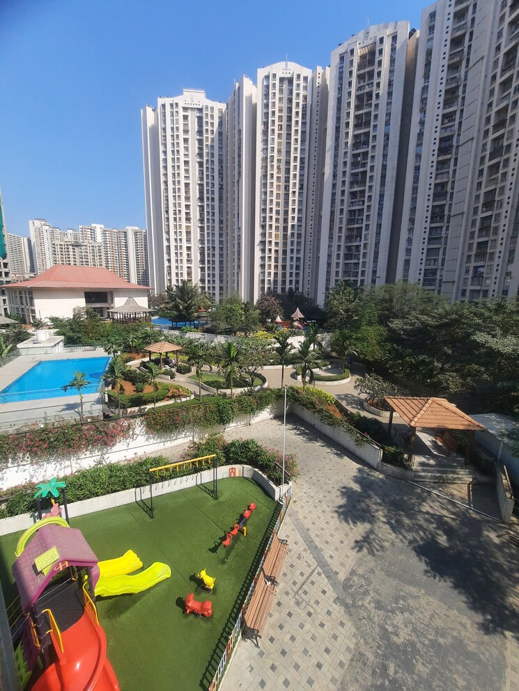 Exterior View, godrej-emerald 1.5 Bedroom 525 Sq.Ft. Apartment In Ghodbunder Road Thane 9774302