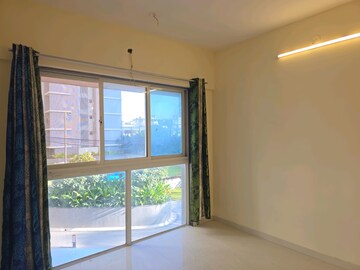 Room in 2 BHK Apartment at Dharavi – for Sale