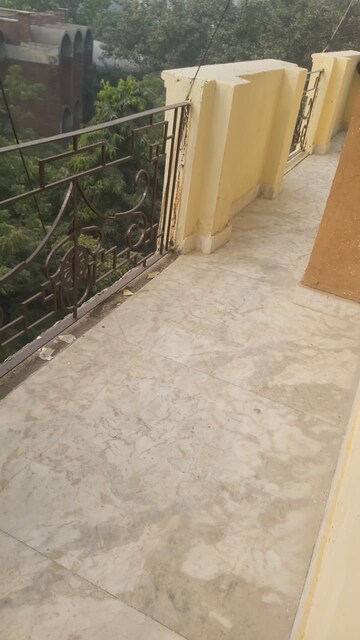 Balcony in 2.5 BHK Builder Floor at Mayur Vihar – for Rent