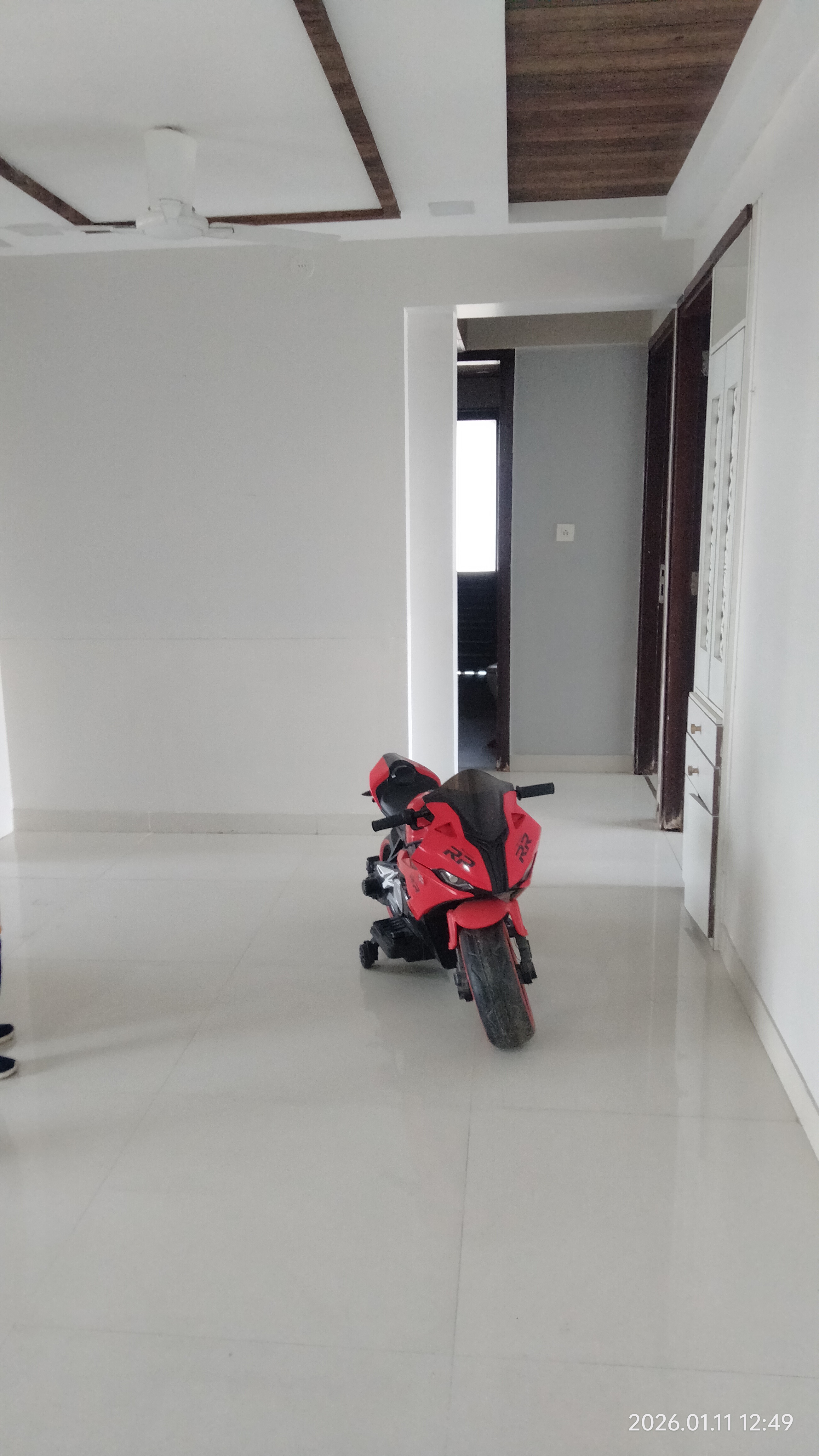 Living Room in 3 BHK Apartment at Piramal Sunteck Signia Waterfront, Airoli Sector 14 – for Rent