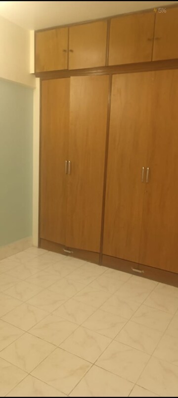 Room in 2 BHK Apartment at Sun Swept, Andheri West – for Rent