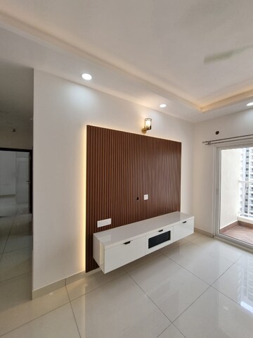 Living Room in 2 BHK Apartment at Prestige Finsbury Park Hyde, Bagaluru – for Rent