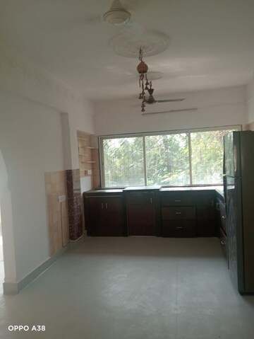 Bedroom in 2 BHK Apartment at Juhu – for Rent