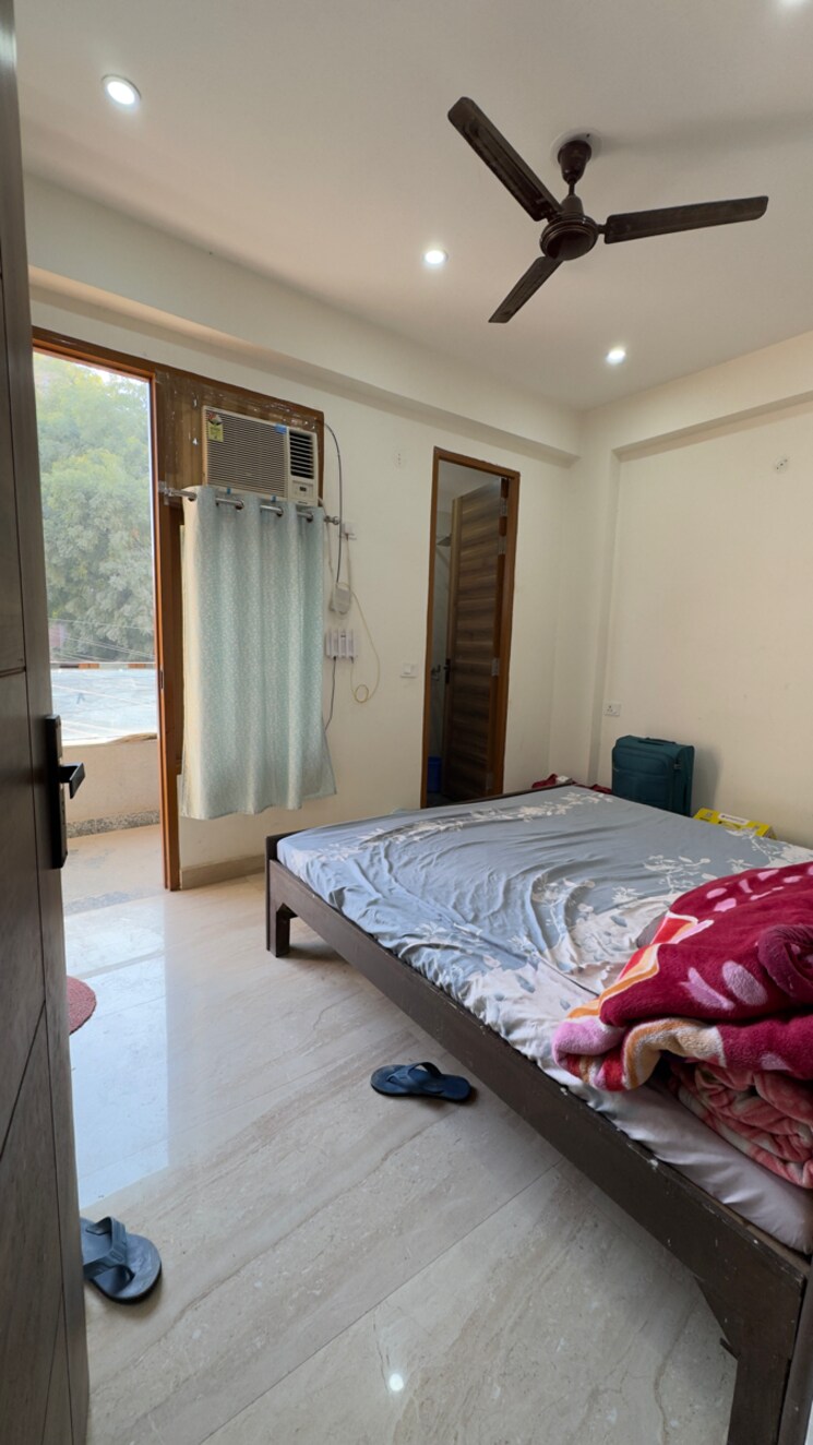 Bedroom, chattarpur 1 Bedroom 500 Sq.Ft. Builder Floor In Chattarpur Delhi 9774418