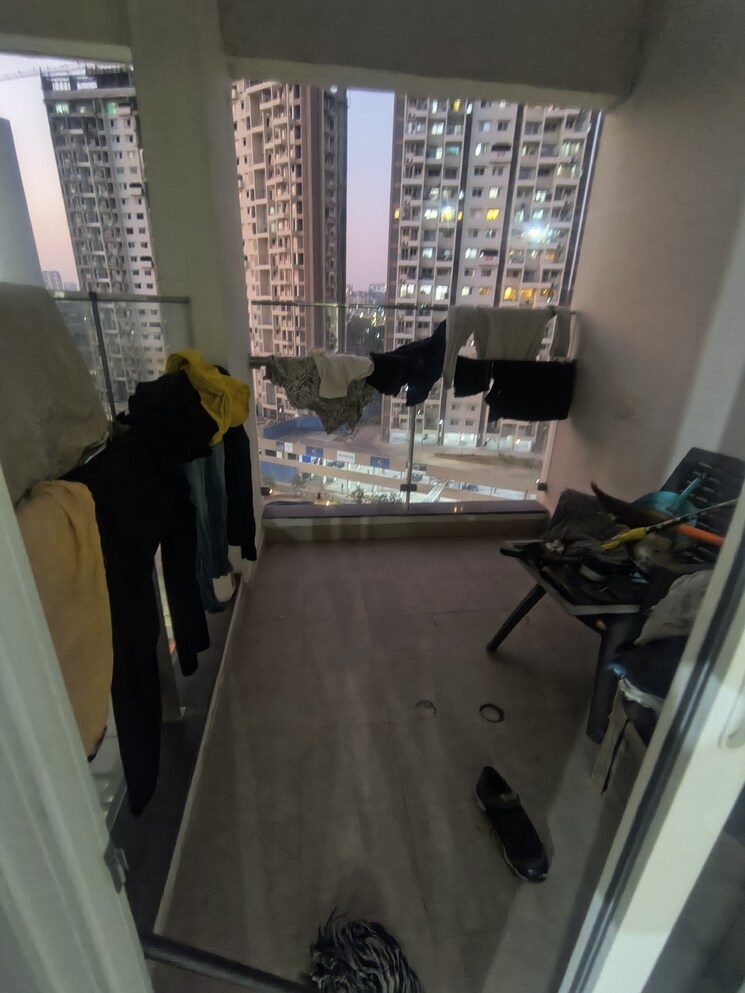 Team Area, puravankara-silversands 2 Bedroom 800 Sq.Ft. Apartment In Mundhwa Pune 9774468