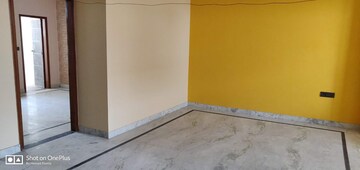 Room in 2 BHK Builder Floor at Sector 23 – for Rent