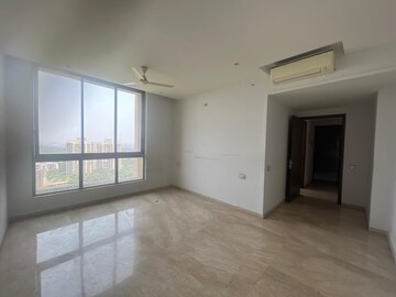 Room in 4 BHK Apartment at Hiranandani Rodas Enclave Leona, Ghodbunder Road – for Sale