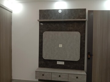 Furnished Amenities in 3 BHK Builder Floor at Nawada – for Sale