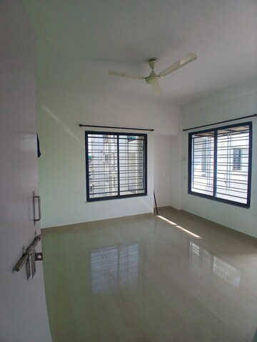 Room in 3 BHK Apartment at Mihan – for Sale