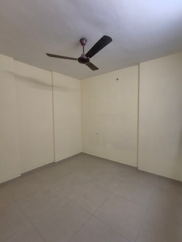 Bedroom in 2 BHK Apartment at Dosti Vihar, Samata Nagar – for Rent