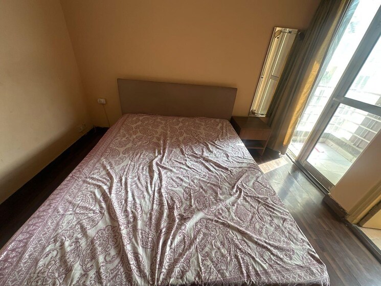 Bedroom, paras-tierea Studio 495 Sq.Ft. Apartment In Sector 137 Noida 9774574