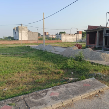  Plot – Exterior View View at Baghpat Road - for Sale