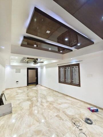 Furnished Amenities in 3 BHK Apartment at Begumpet – for Rent