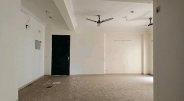 Room in 3 BHK Apartment at Apex Athena, Sector 75 – for Rent