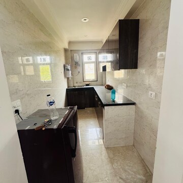 Kitchen in 2 BHK Builder Floor at Sector 52 – for Rent