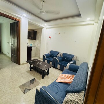 Team Area in 2 BHK Builder Floor at Sector 52 – for Rent