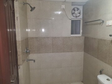 Bathroom in 2 BHK Builder Floor at RWA Apartments Sector 19, Sector 19 – for Rent