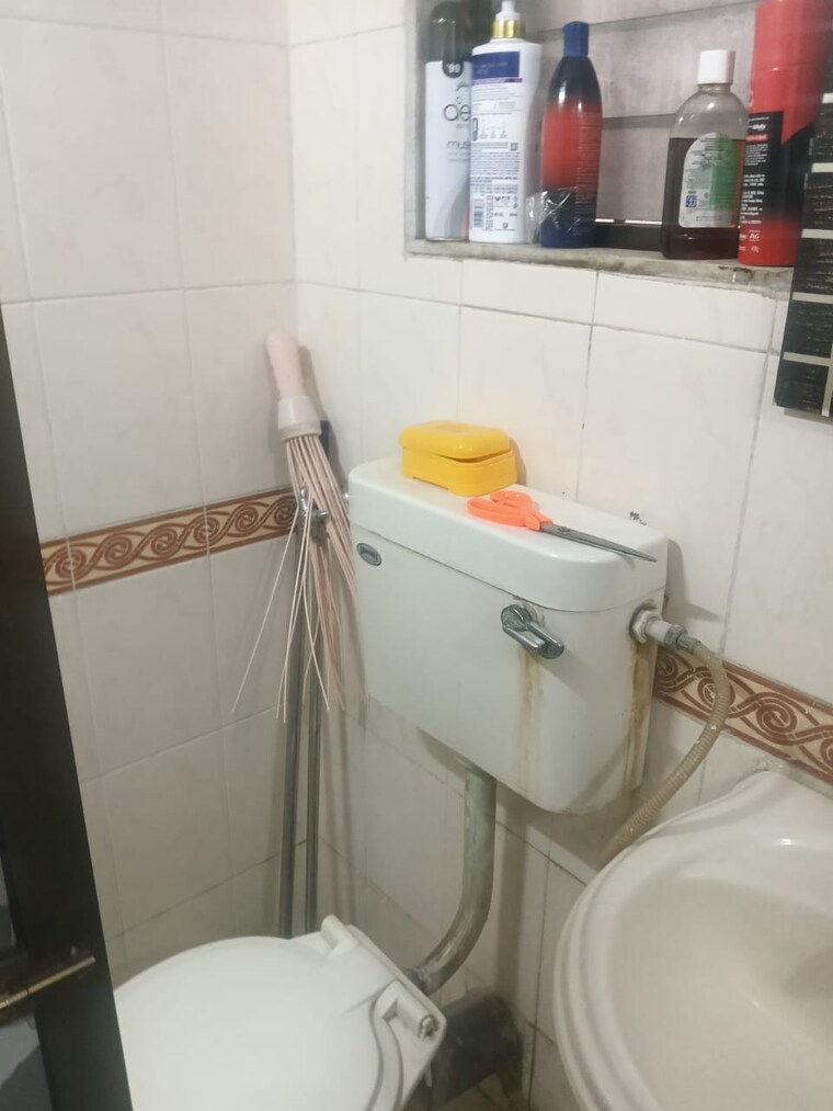 Bathroom, runwal-heights 2 Bedroom 700 Sq.Ft. Apartment In Mulund West Mumbai 9774801