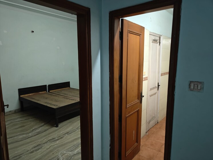 Room, rwa-apartments-sector-39 2 Bedroom 1145 Sq.Ft. Builder Floor In Sector 39 Noida 9774889