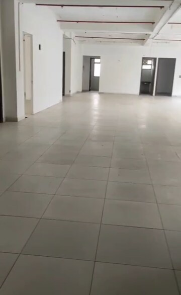 Studio Builder Floor For Rent in Defence Colony