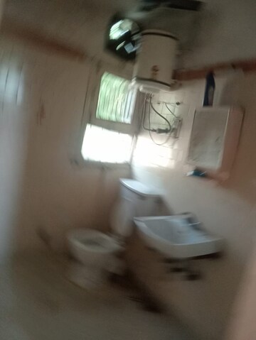 Bathroom in 1 BHK Villa at Saket – for Rent