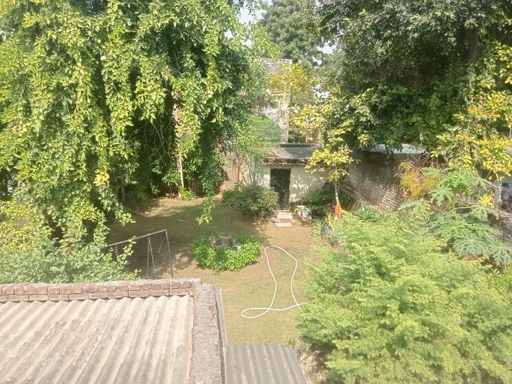 Garden, saket 1 Bedroom 500 Sq.Ft. Villa In Saket Delhi 9774966