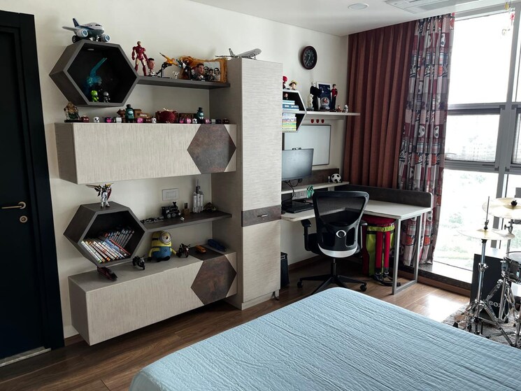 Team Area, panchshil-towers 4 Bedroom 3435 Sq.Ft. Apartment In Kharadi Pune 9775113