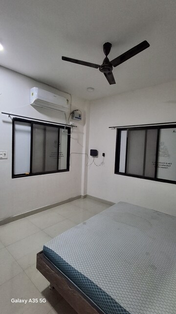 Room in 2 BHK Apartment at Gayatri Nagar – for Rent