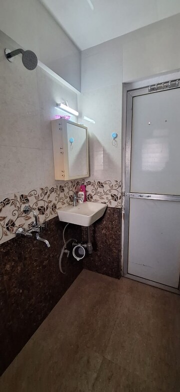 Master Bedroom in 3 BHK Apartment at Patel Terrace, Andheri East – for Rent