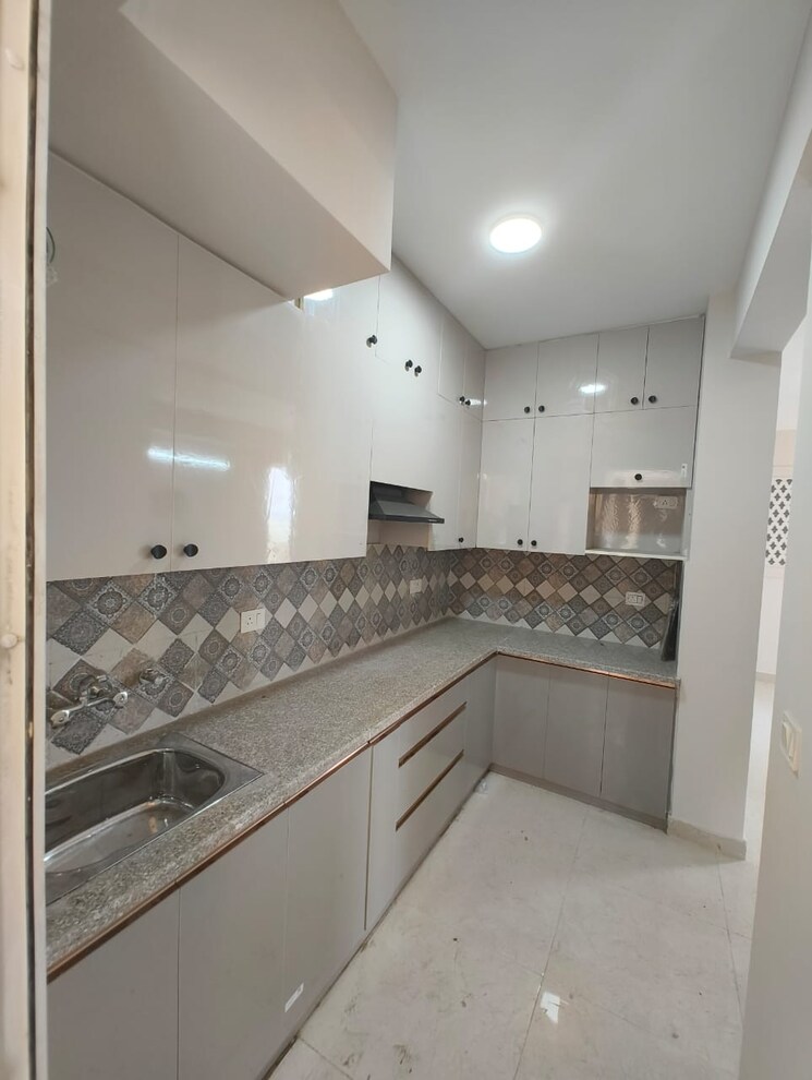 Kitchen, signature-global-proxima 2 Bedroom 674 Sq.Ft. Apartment In Sector 89 Gurgaon 9775380