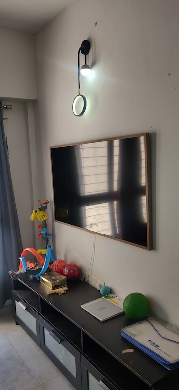 1 BHK Apartment For Rent in Lodha Amara, Kolshet Road