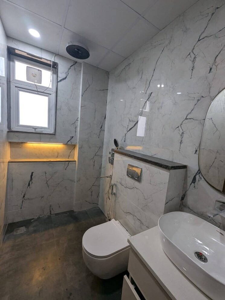 Bathroom, saket 1 Bedroom 550 Sq.Ft. Apartment In Saket Delhi 9775396