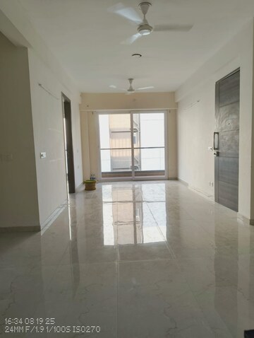 Room in 3.5 BHK Apartment at M3M Soulitude, Sector 89 – for Rent