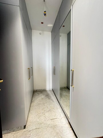 Building Lobby in 4 BHK Builder Floor at Dlf Phase ii – for Sale