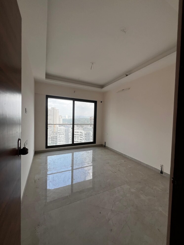 Room, je-and-vee-om-trimurti 3 Bedroom 1100 Sq.Ft. Apartment In Malad East Mumbai 9775447